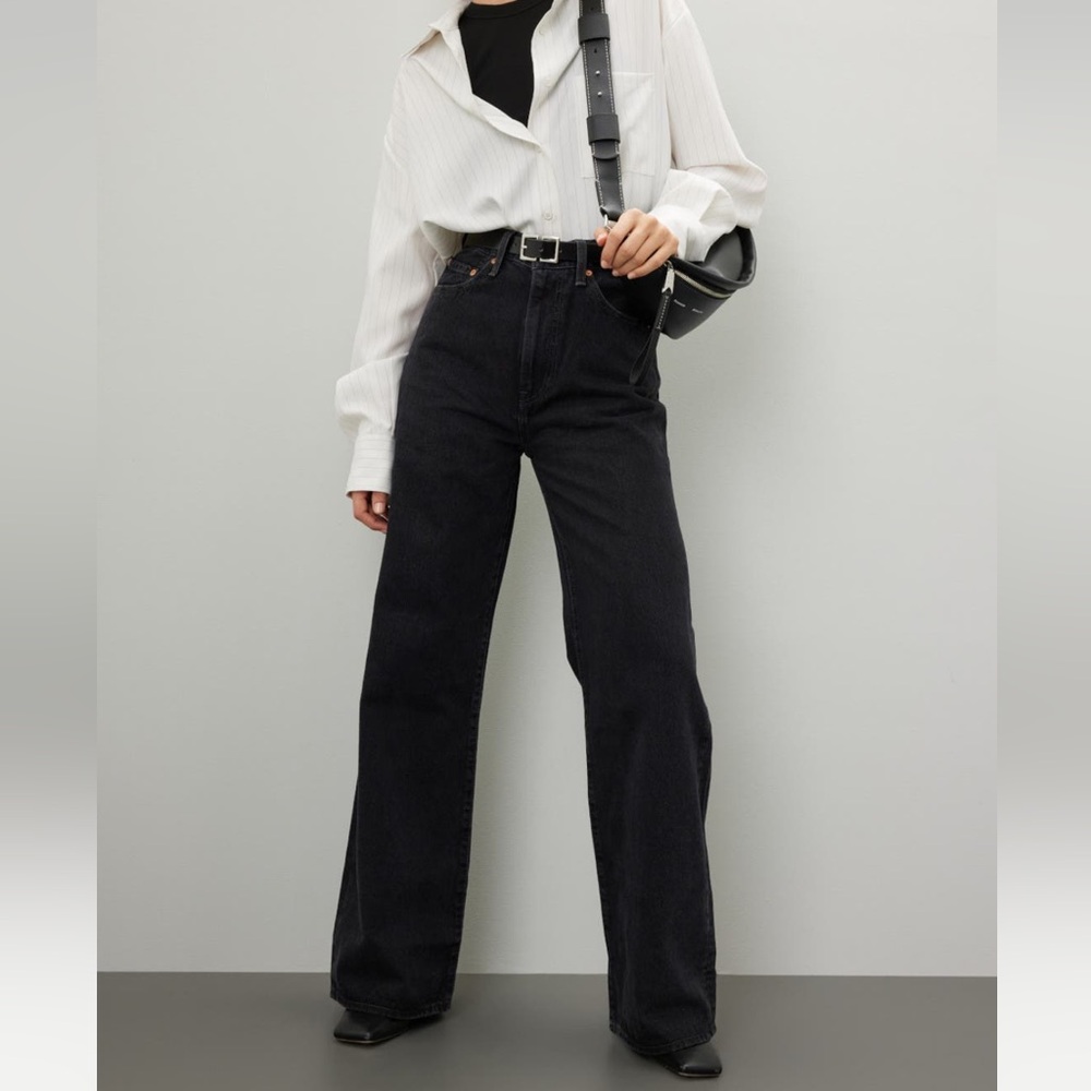 Levi’s Black Ribcage Jeans